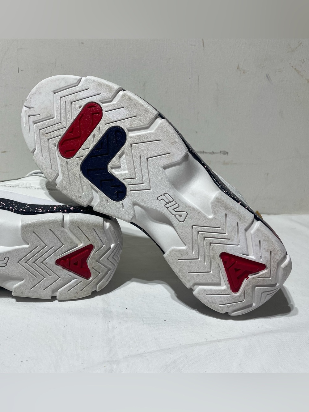 Fila Grant Hill 2 Hall of Fame Shoes Mens 10 White Gold Navy 1BM00581-125 - Picture 13 of 13
